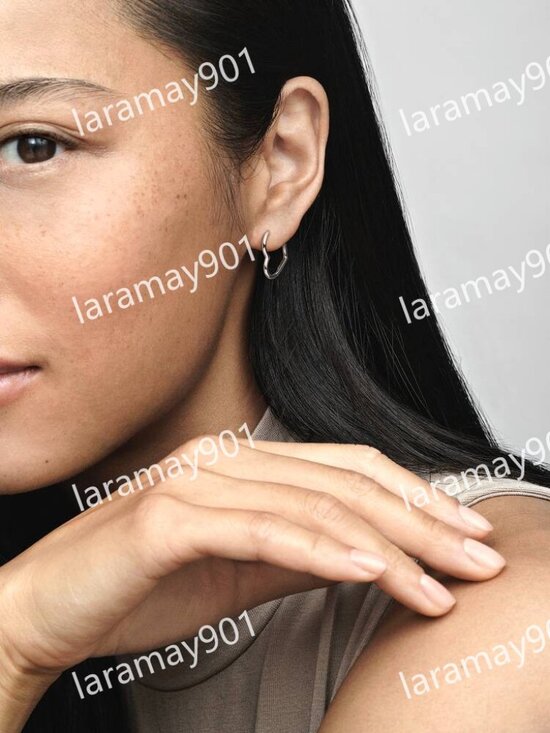 Asymmetrical Heart Hoop Earrings - Picture 3 of 4